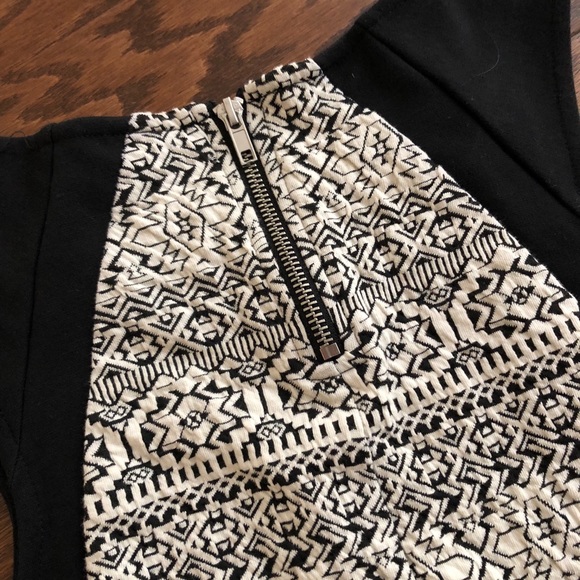 Aztec Pattern Mini Dress - Picture 4 of 4
